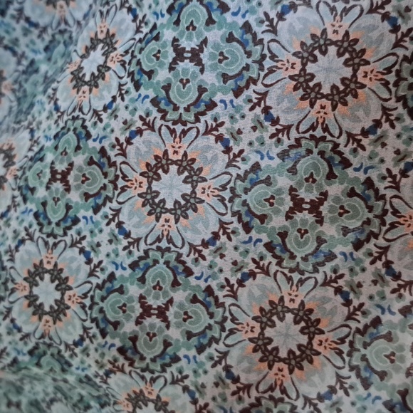 Alice&Olivia Julius Style bohemian print SzM blouse. Excellent condition - Picture 5 of 11